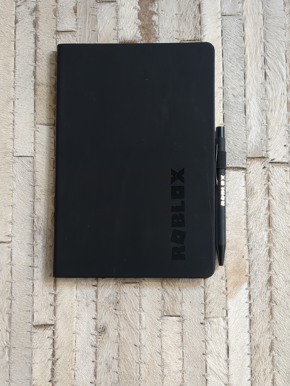 Roblox Black Notebook With Pen Stationary